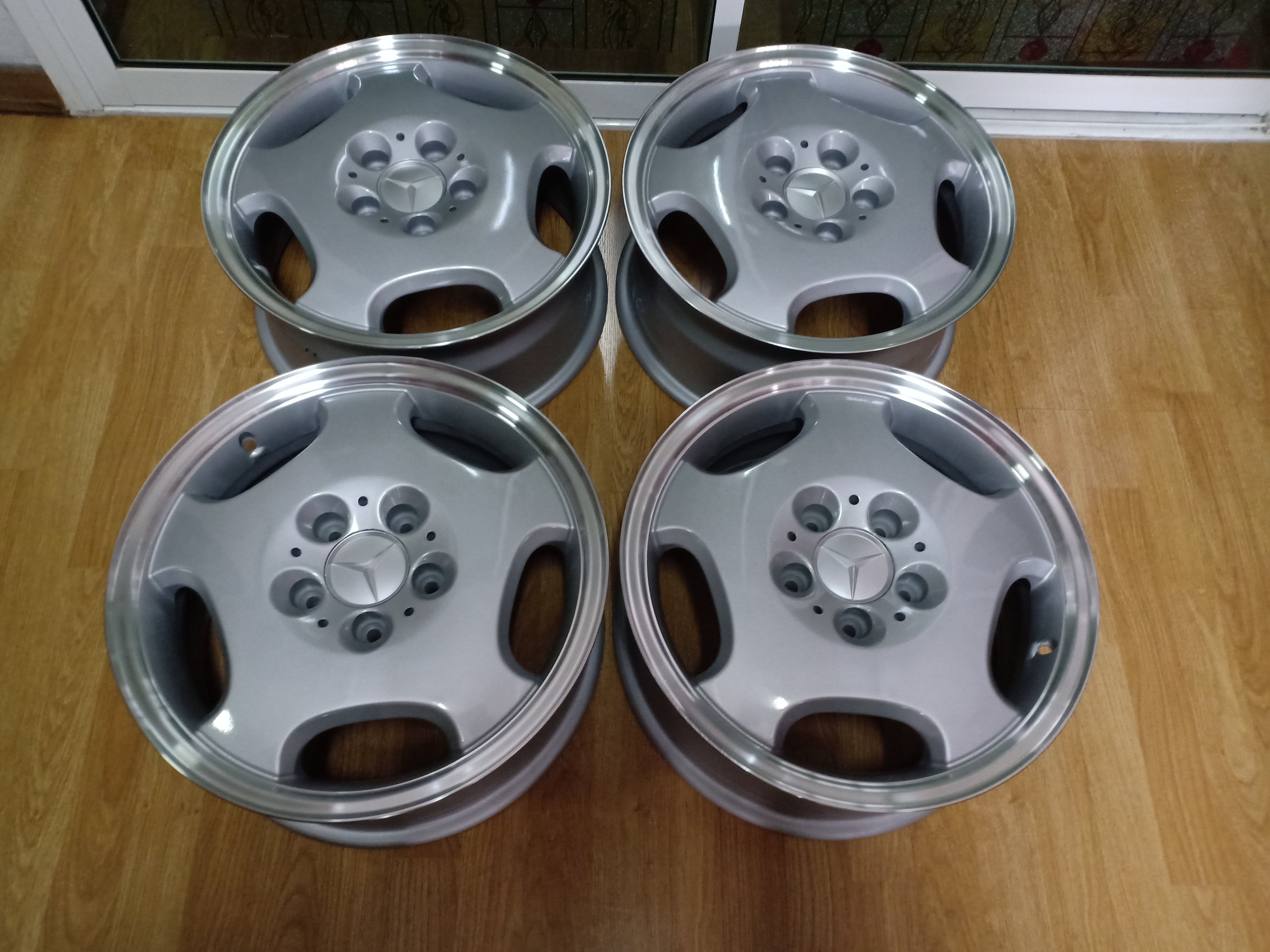 ล้อ w208 (clk) ขอบ 16 นิ้ว กว้าง 7 นิ้ว et37
